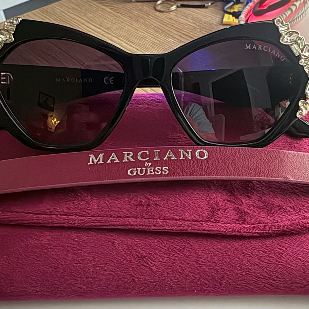MARCIANO Black Women's Sunglasses with Crystal Accents Tinted Lens NEW - Picture 2 of 9